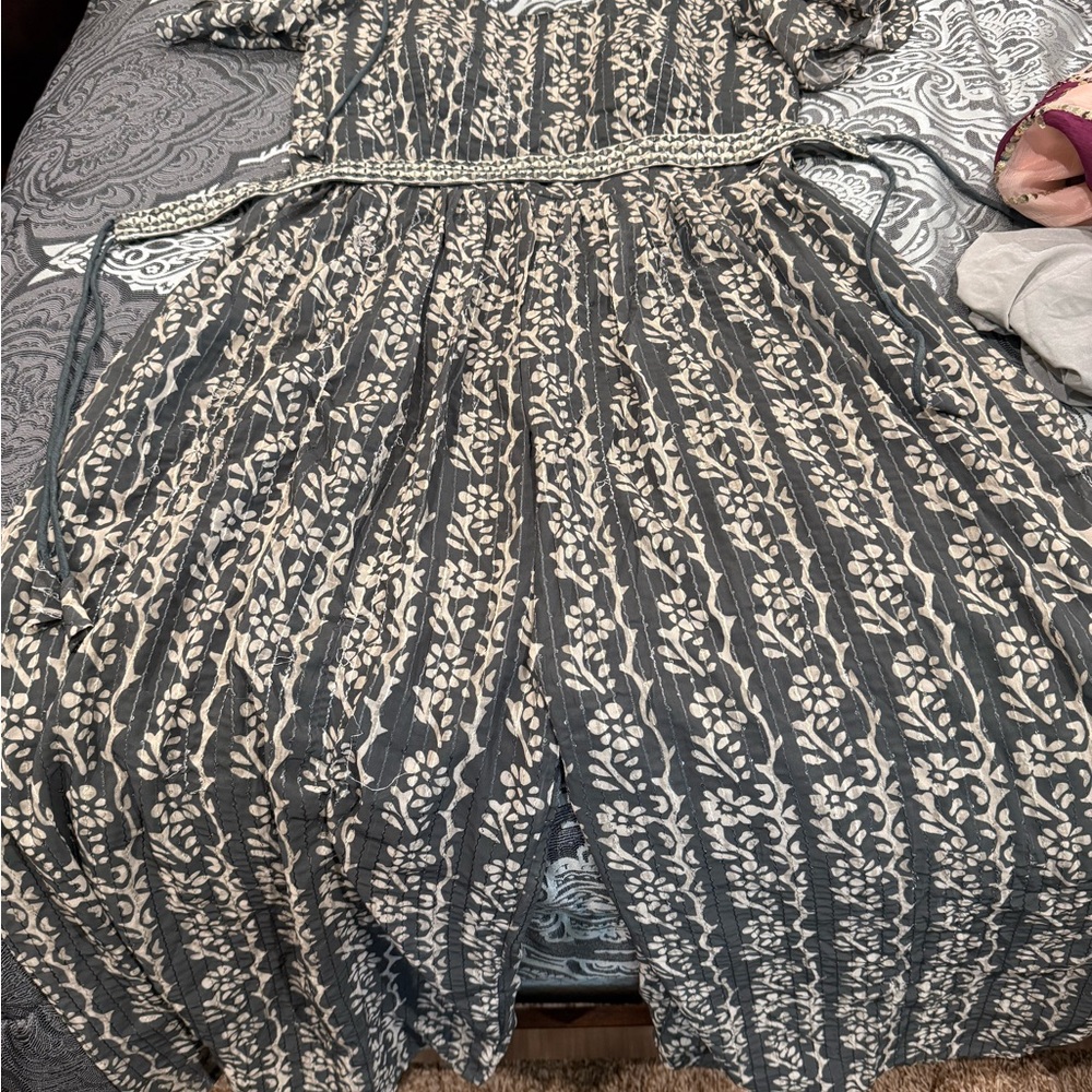 Floral Patterned indian jumpset in Black and Cream